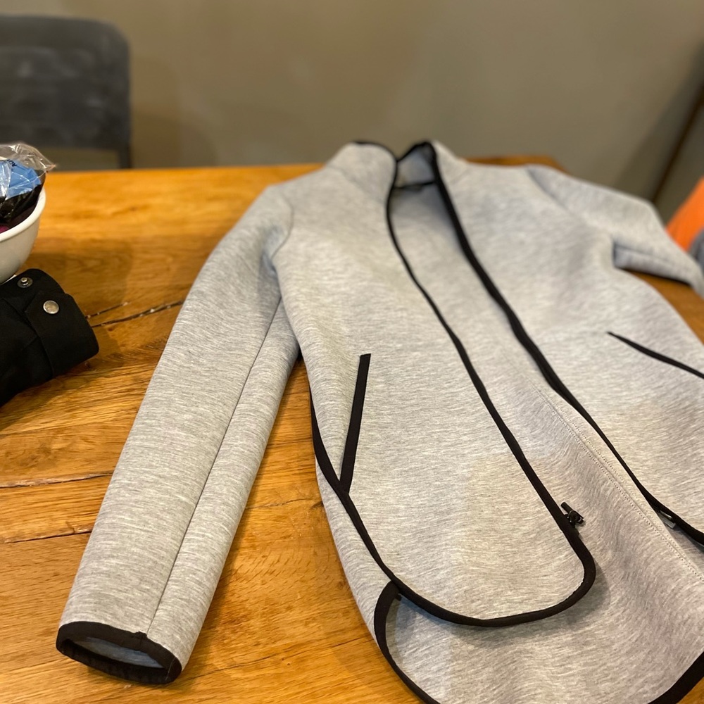 North face long sleeve zip up
